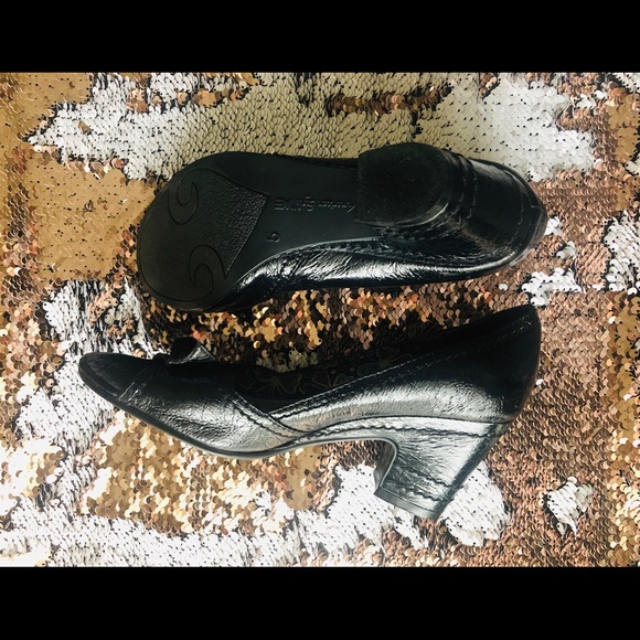 American Eagle crushed patent leather Size 5/5.5 - Picture 1 of 5